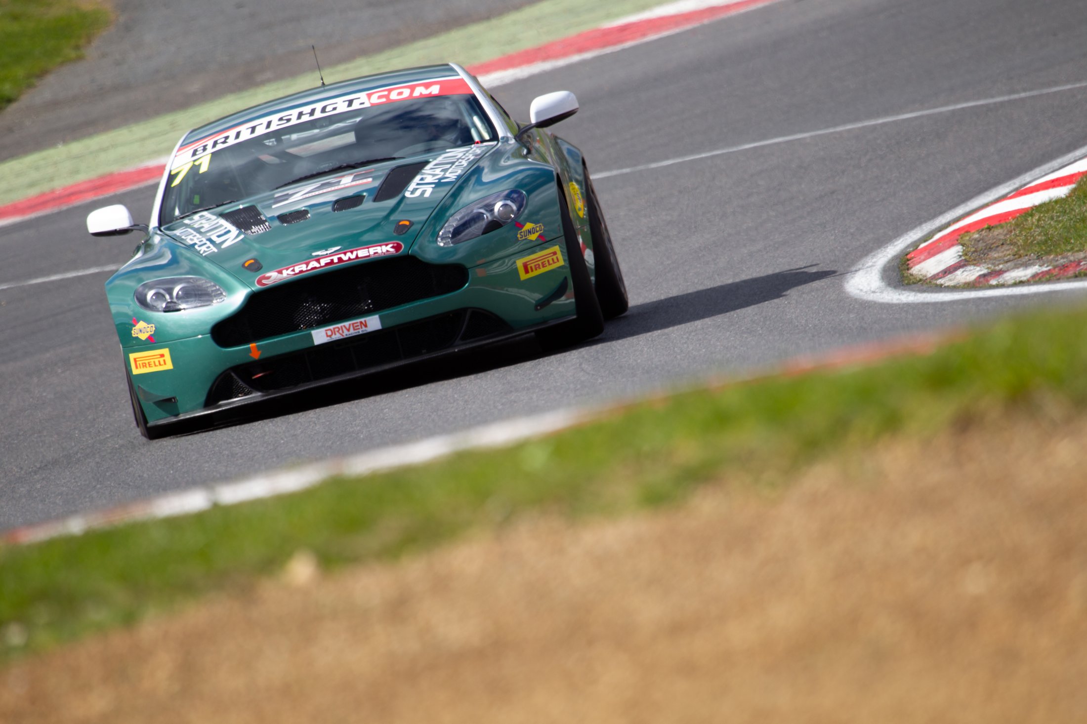 2016 BritishGT BrandsHatch-17106